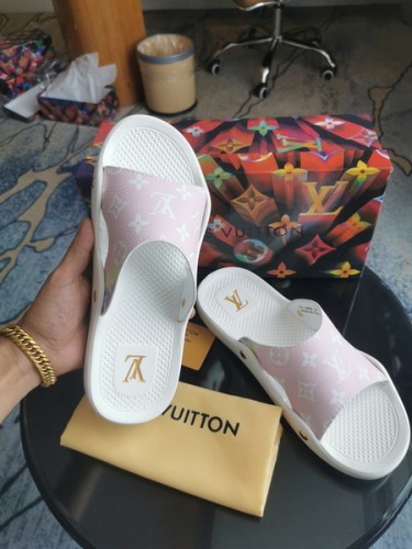 LV women slippers AAA-139