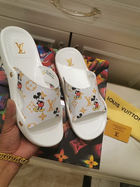 LV women Sandals 1：1 Quality-185