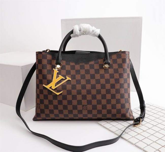 LV Hangbags AAA Women-670