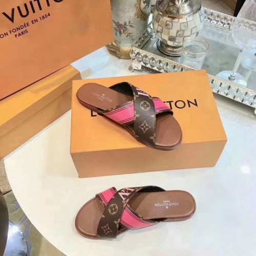 LV women slippers AAA-036