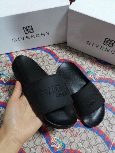 Givenchy women slippers AAA-025