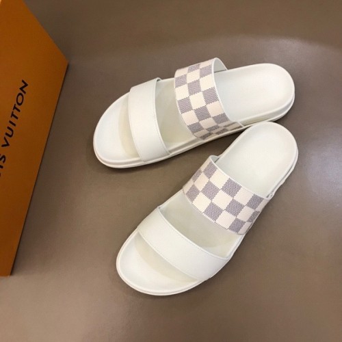 LV men slippers AAA-844