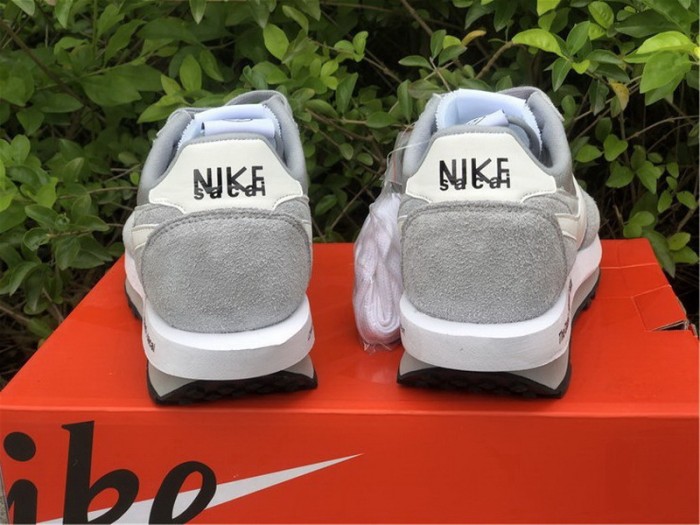 Authentic fragment Design x sacai x Nike LDV Waffle  Grey