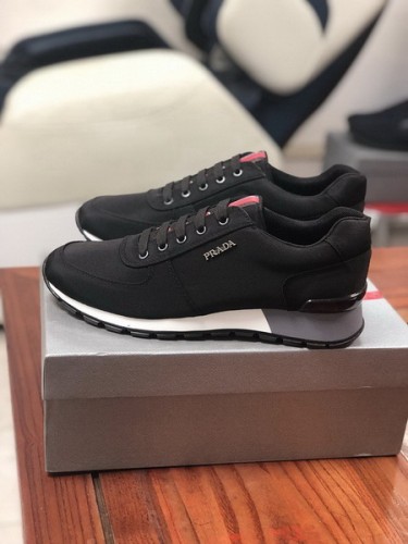 Prada men shoes 1：1 quality-700