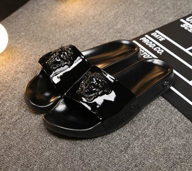 Versace women slippers AAA-006
