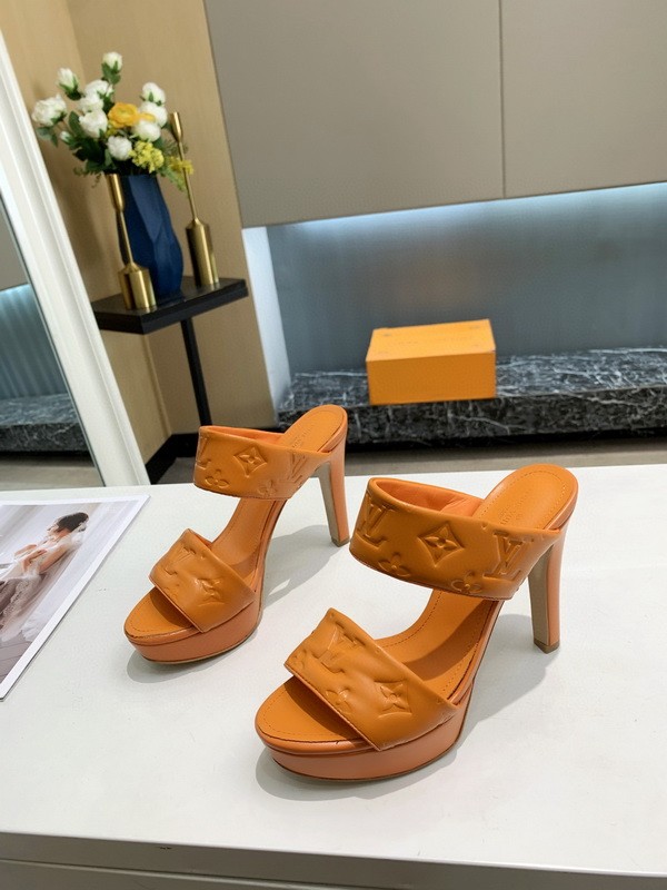 LV Sandals 1-1 Quality-323