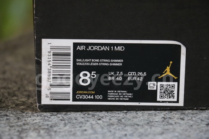 Authentic SNS x Air Jordan 1 Mid