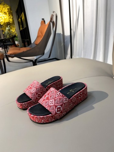 LV Sandals 1-1 Quality-308