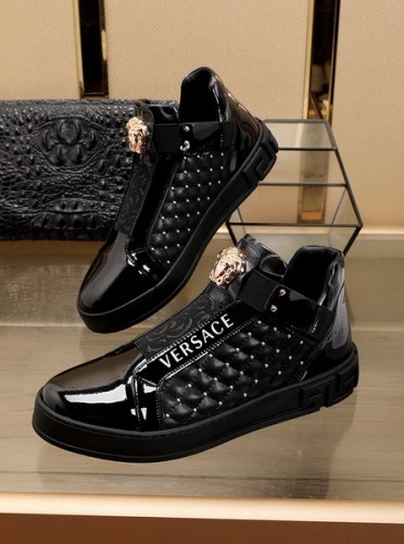 Versace Men Shoes 1：1 Quality-325