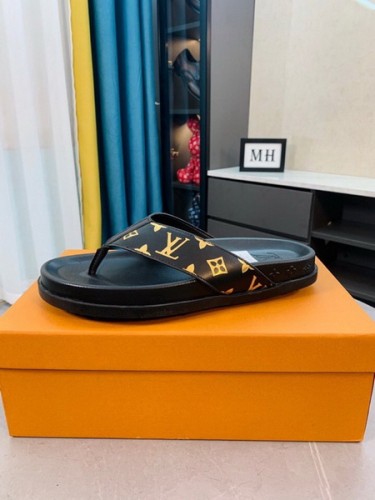 LV men slippers AAA-1043