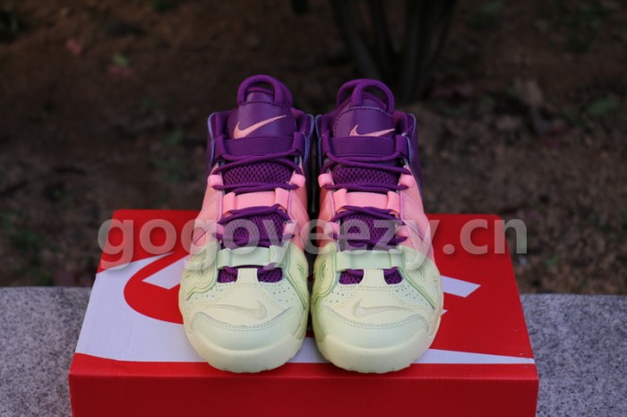 Authentic Nike Air More Uptempo AV8237 800