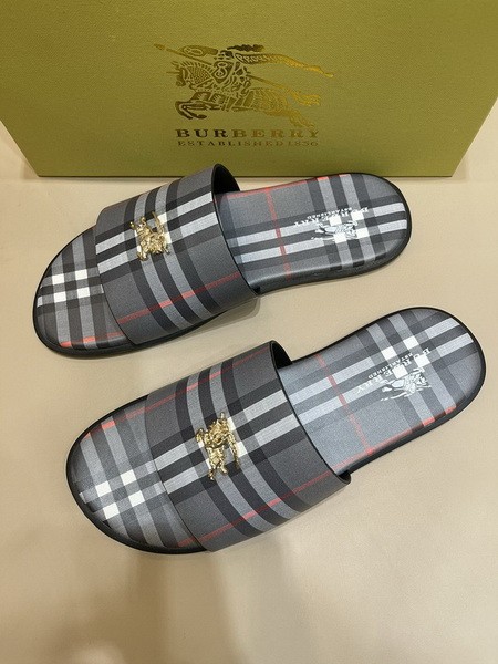 Burberry men slippers AAA-044