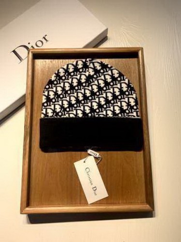 Dior Wool Cap Scarf AAA-031