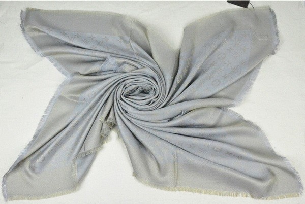 LV Silk Scarf AAA-138