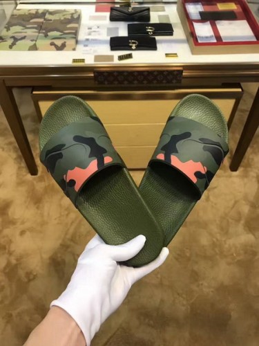 VT Men slippers AAA-034