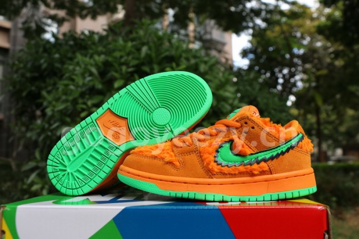 Authentic Grateful Dead x Nike SB Dunk Low “Orange Bear”  kids shoes