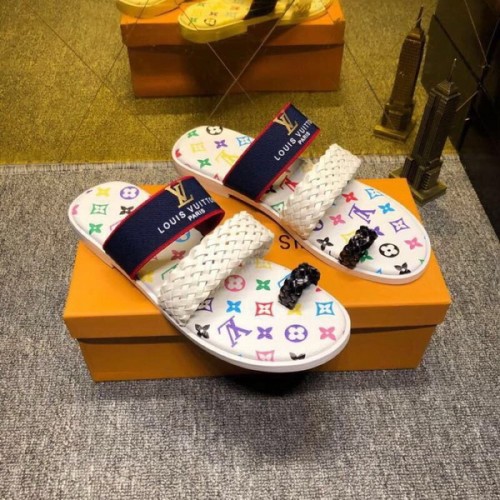 LV men slippers AAA-675