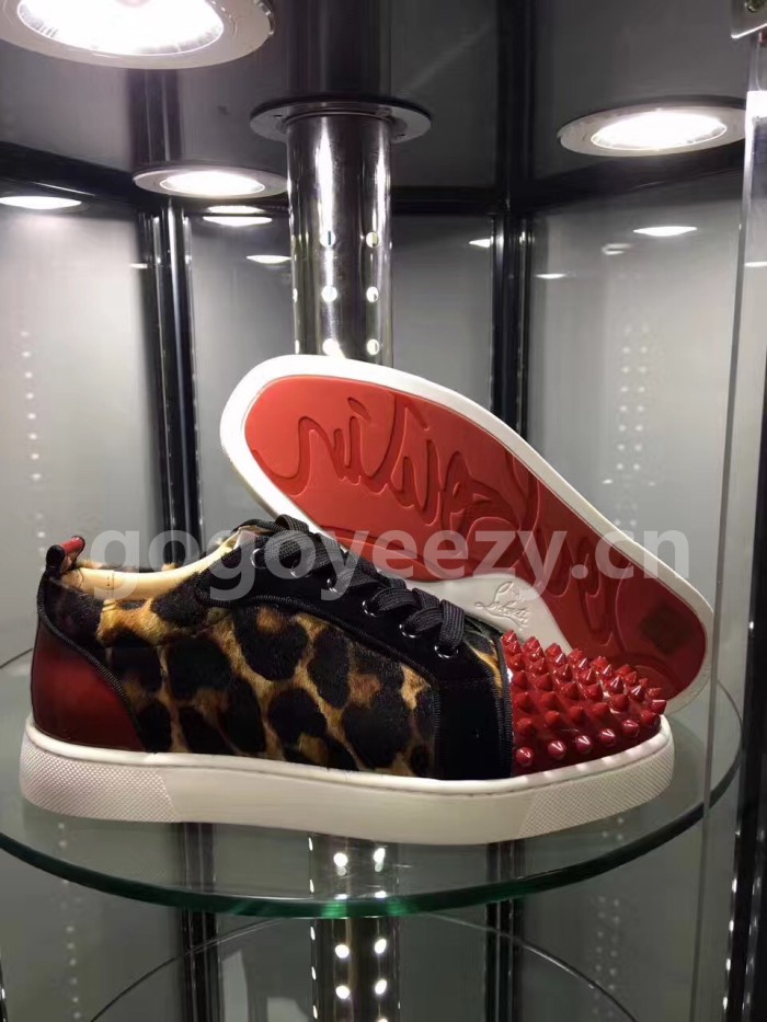 Super Max Christian Louboutin Shoes-722