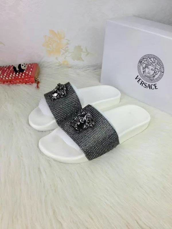 Versace Men slippers AAA-080