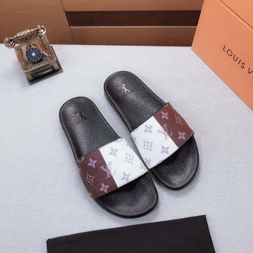 LV men slippers AAA-313(38-45)