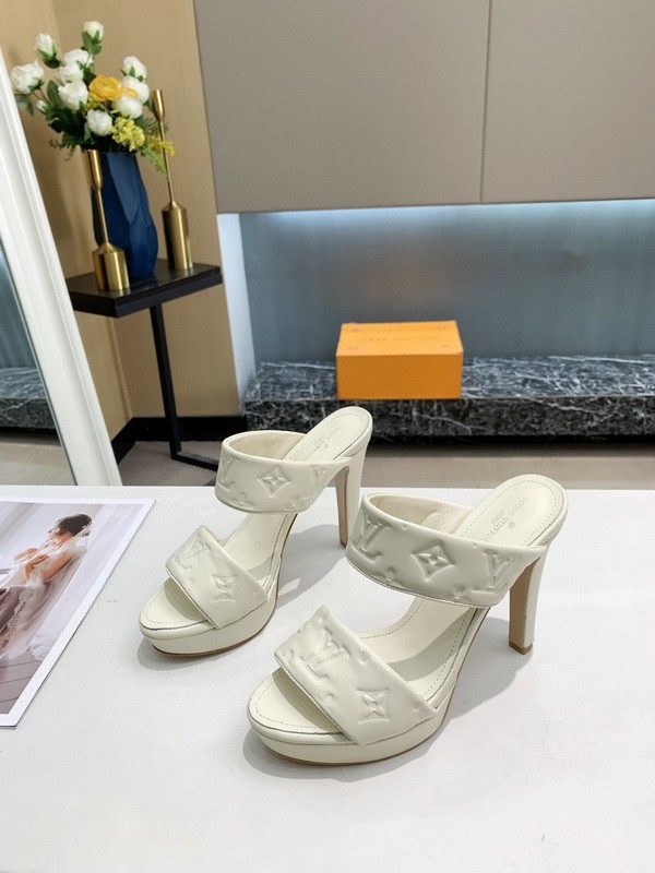 LV Sandals 1-1 Quality-321