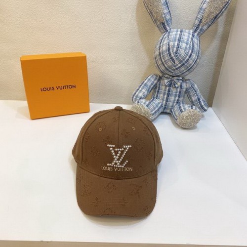 LV Hats AAA-646