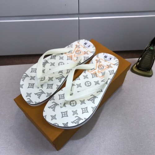 LV men slippers AAA-345(38-45)