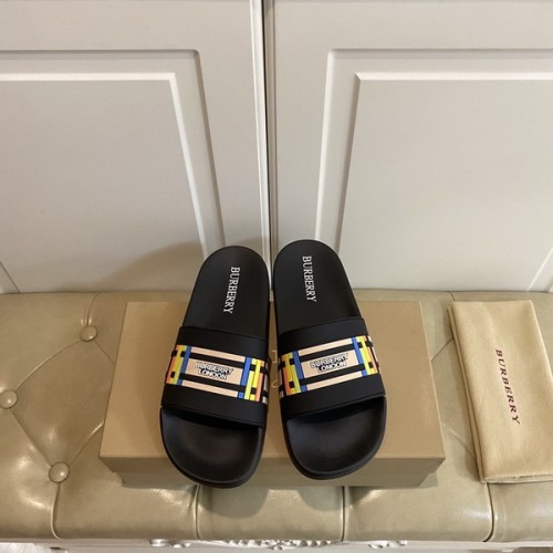 Burberry women slippers AAA-012