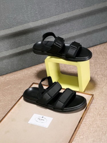 Prada men slippers AAA-003