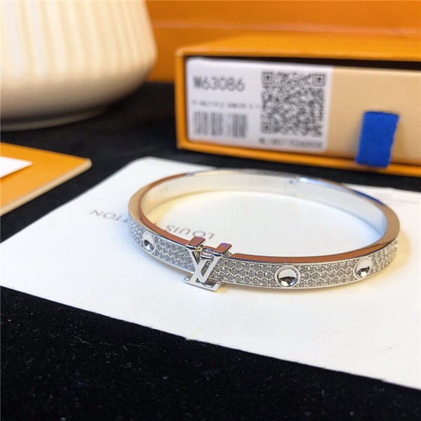 LV Hand Catenary-021