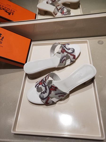 Hermes women slippers AAA-355(35-41)