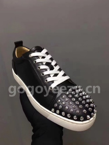 Super Max Christian Louboutin Shoes-814