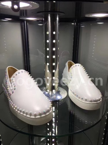 Super Max Christian Louboutin Shoes-666
