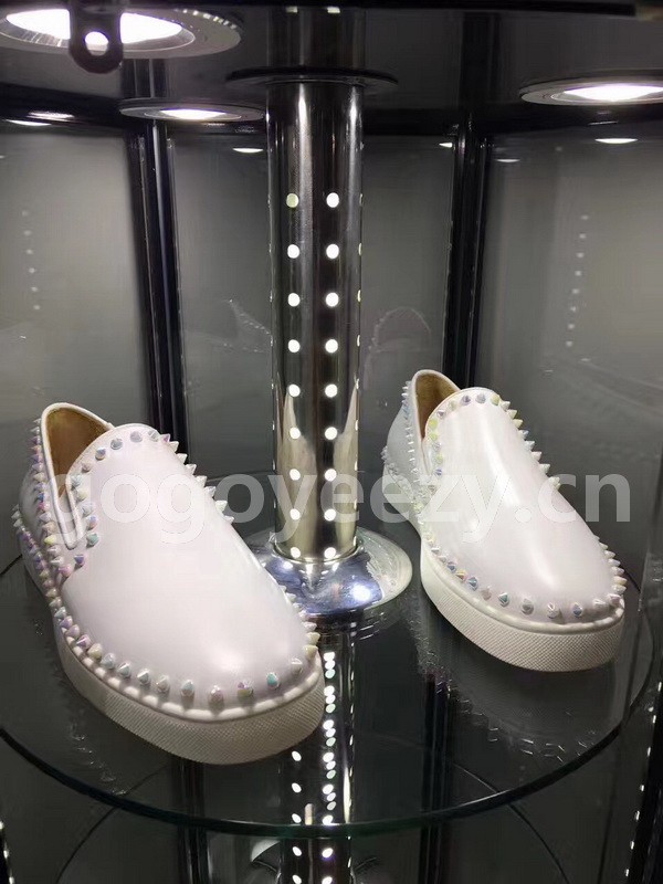 Super Max Christian Louboutin Shoes-666
