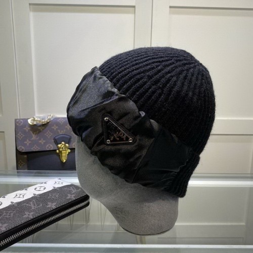 Prada Wool Cap Scarf AAA-034