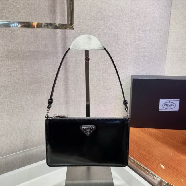 Prada Handbags AAA-057