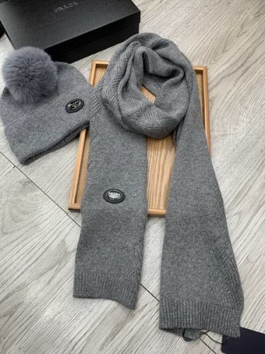 Prada Wool Cap Scarf AAA-102