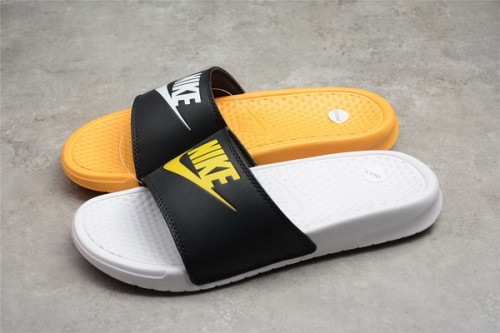 Men slippers-112