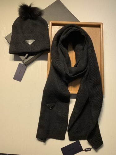 Prada Wool Cap Scarf AAA-090