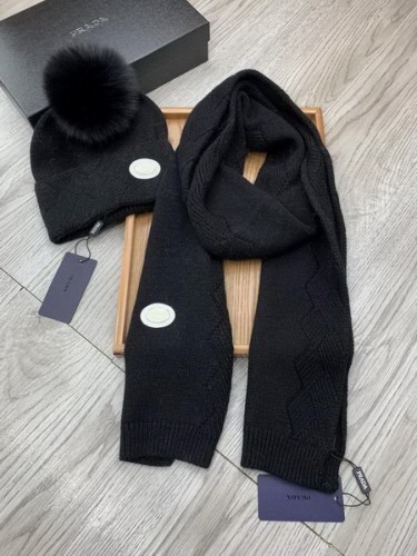 Prada Wool Cap Scarf AAA-101