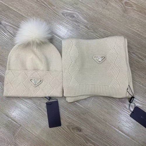 Prada Wool Cap Scarf AAA-095