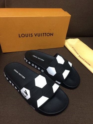 LV men slippers AAA-1102