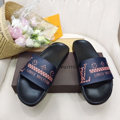 LV women slippers AAA-304
