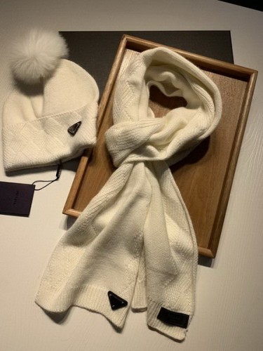 Prada Wool Cap Scarf AAA-086