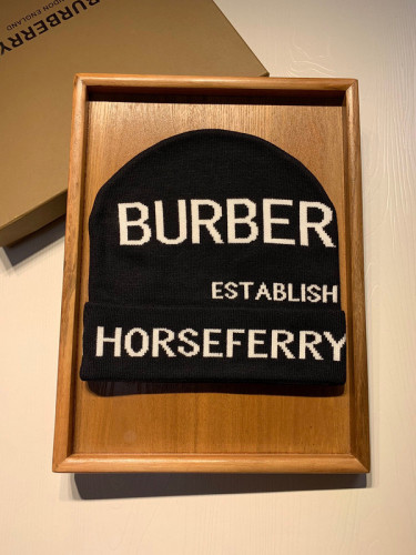 Burberry Wool Cap Scarf AAA-011