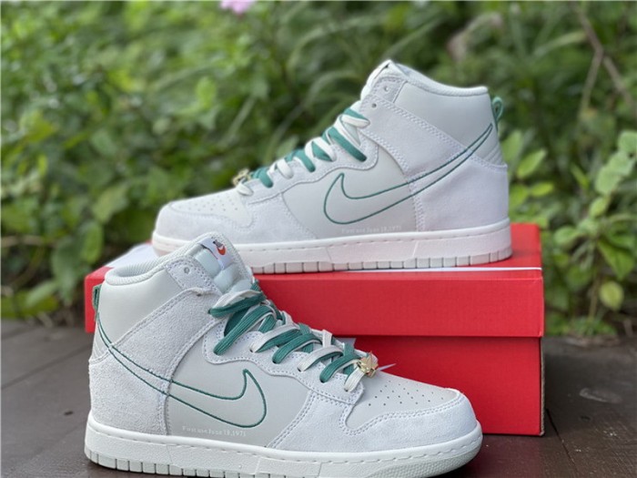 Authentic Nike Dunk Hi SE Light Bone Green