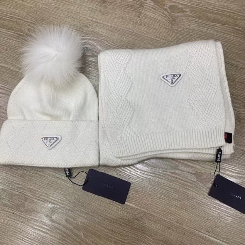 Prada Wool Cap Scarf AAA-094