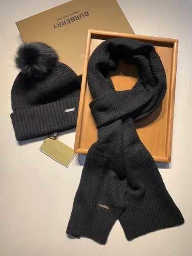 Burberry Wool Cap Scarf AAA-025