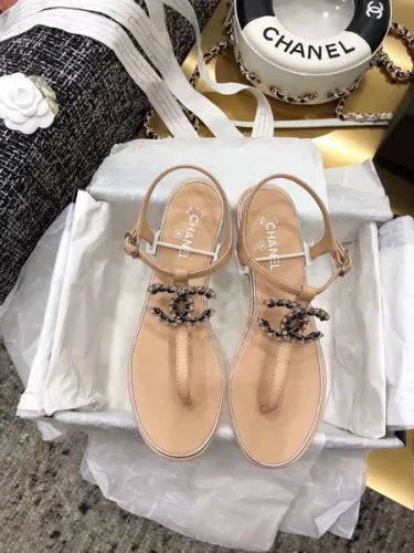 CHNL women slippers AAA-129