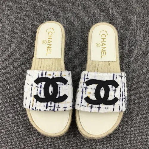 CHNL women slippers AAA-140